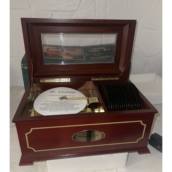 1999 Mr. Christmas Classic Wooden Music Box with 16 Discs! New! - Picture 4 of 6